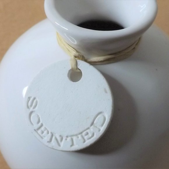 Essential Oil Diffuser/Vase- Size Small - Picture 2 of 6